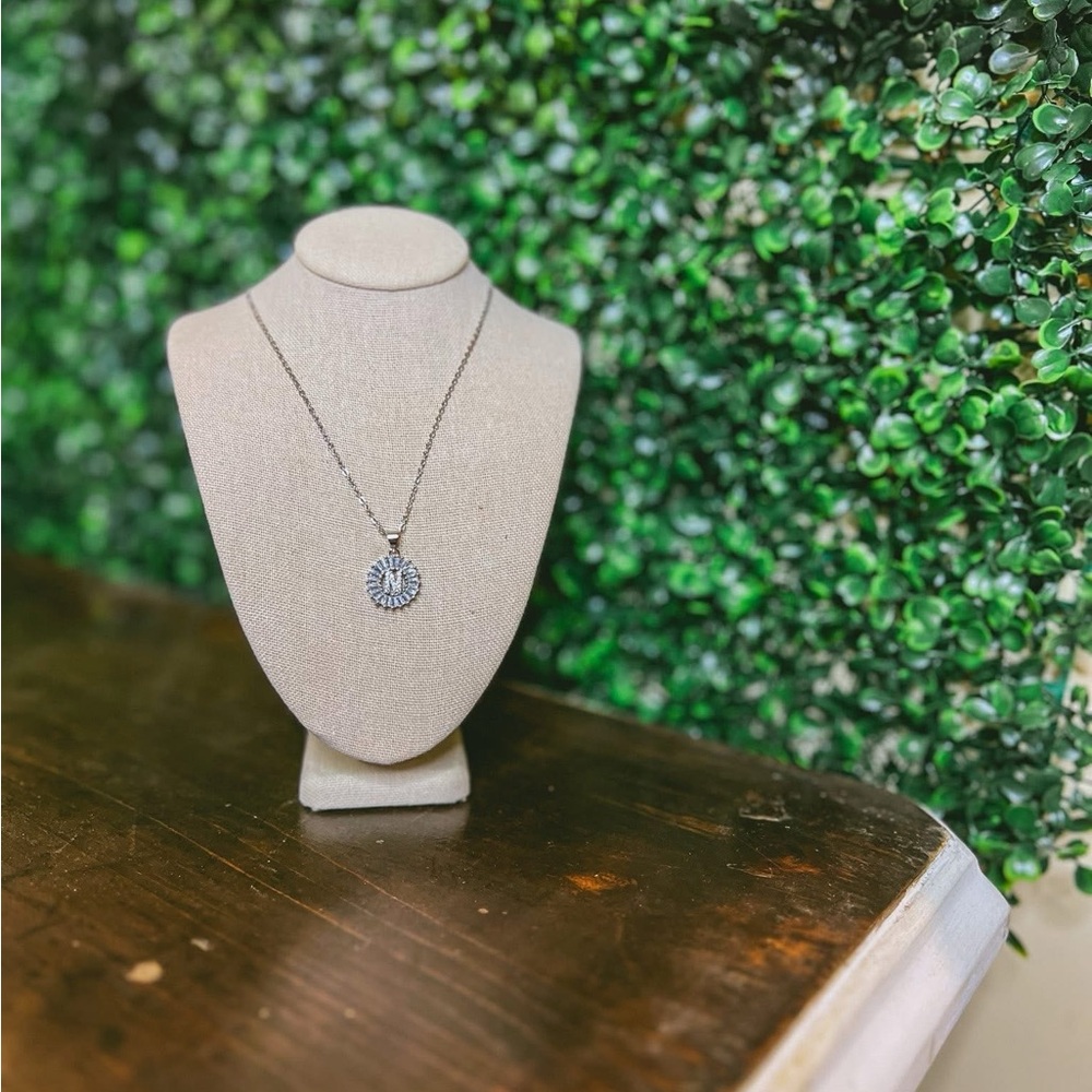 Silver Pendant Necklace